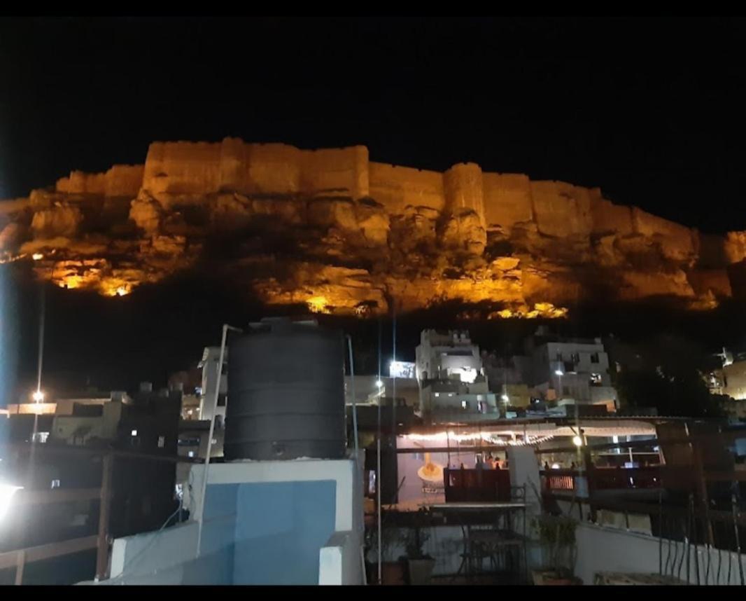 Tanu'S Homestay Jodhpur  Buitenkant foto